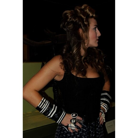 Striped Bangle Plastic Bracelet Contemporary Costume Jewelry - Picture 9 of 9